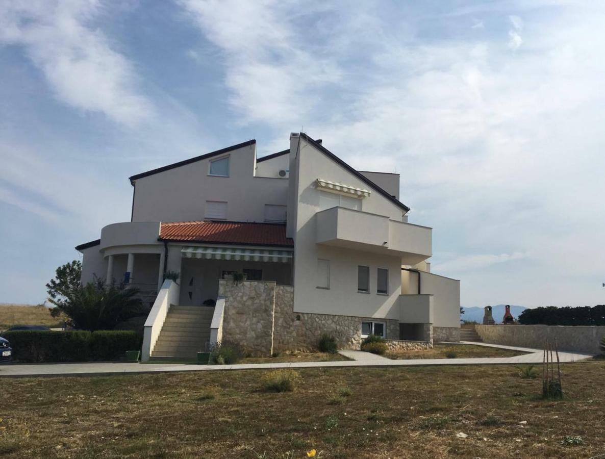 Apartments Riva Povljana Exterior foto